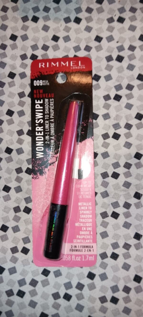Rimmel Wonder Swipe 2-in-1 Glitter Liner To Shadow 009 Mega Hottie